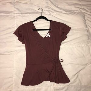 🌟SOLD—NEW: front-tie top